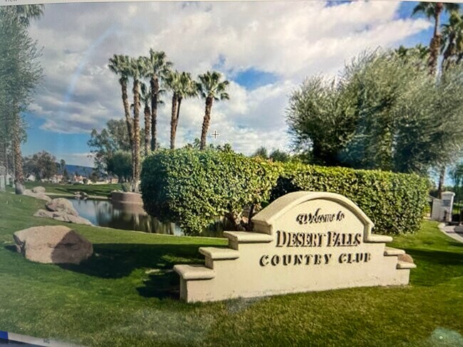 Foto del edificio - 116 Avellino Cir