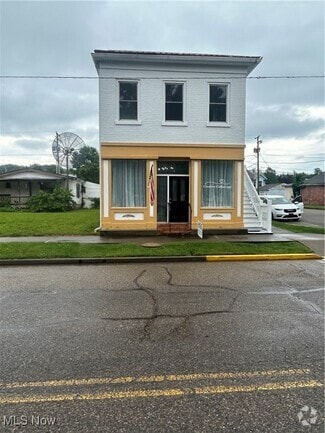 Building Photo - 501 Main St