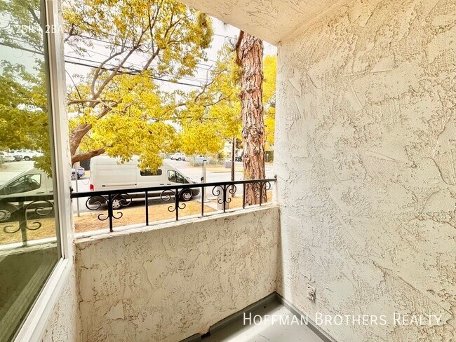 Foto del edificio - 402 N Ardmore Ave