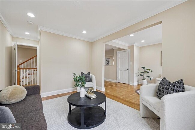 Foto del edificio - 4902 De Russey Pkwy