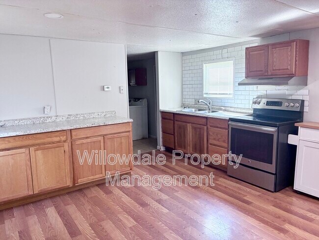 Building Photo - 3020 Rustic Country Dr