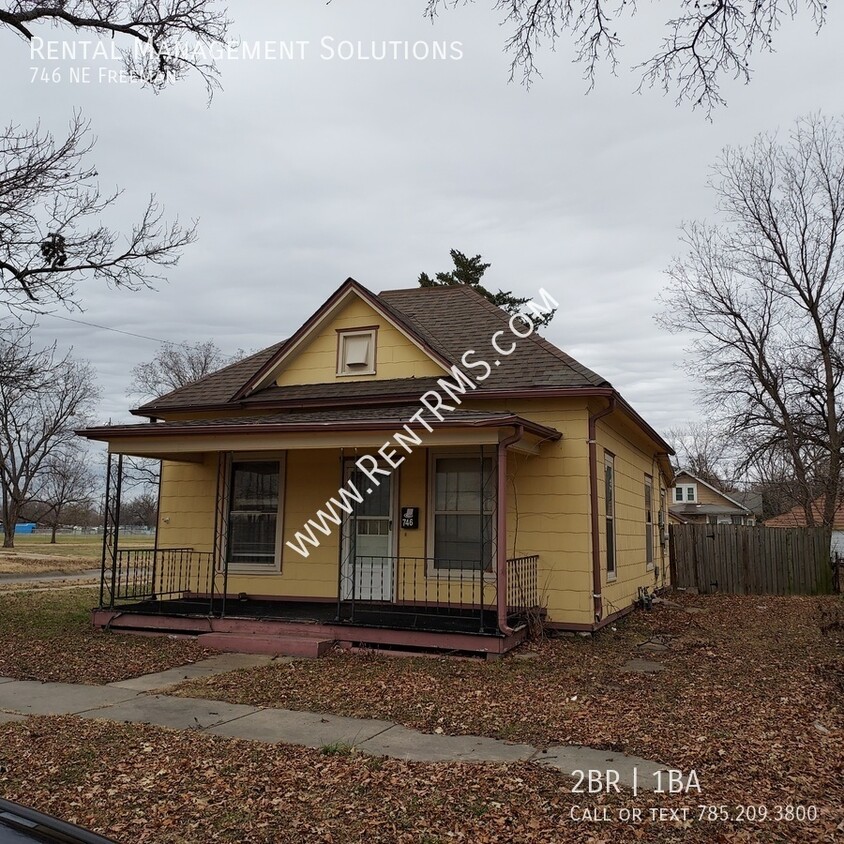 Primary Photo - *OAKLAND NEIGHBORHOOD* 746 NE Freeman- 2 B...