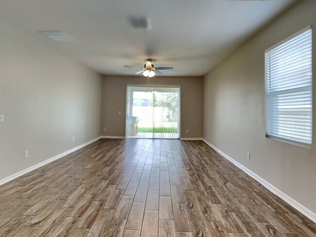 Building Photo - 5369 Carrara Ct