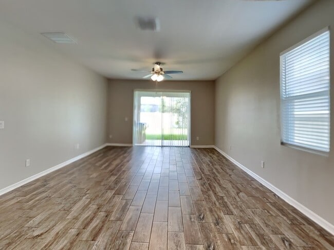 Foto del edificio - 5369 Carrara Ct