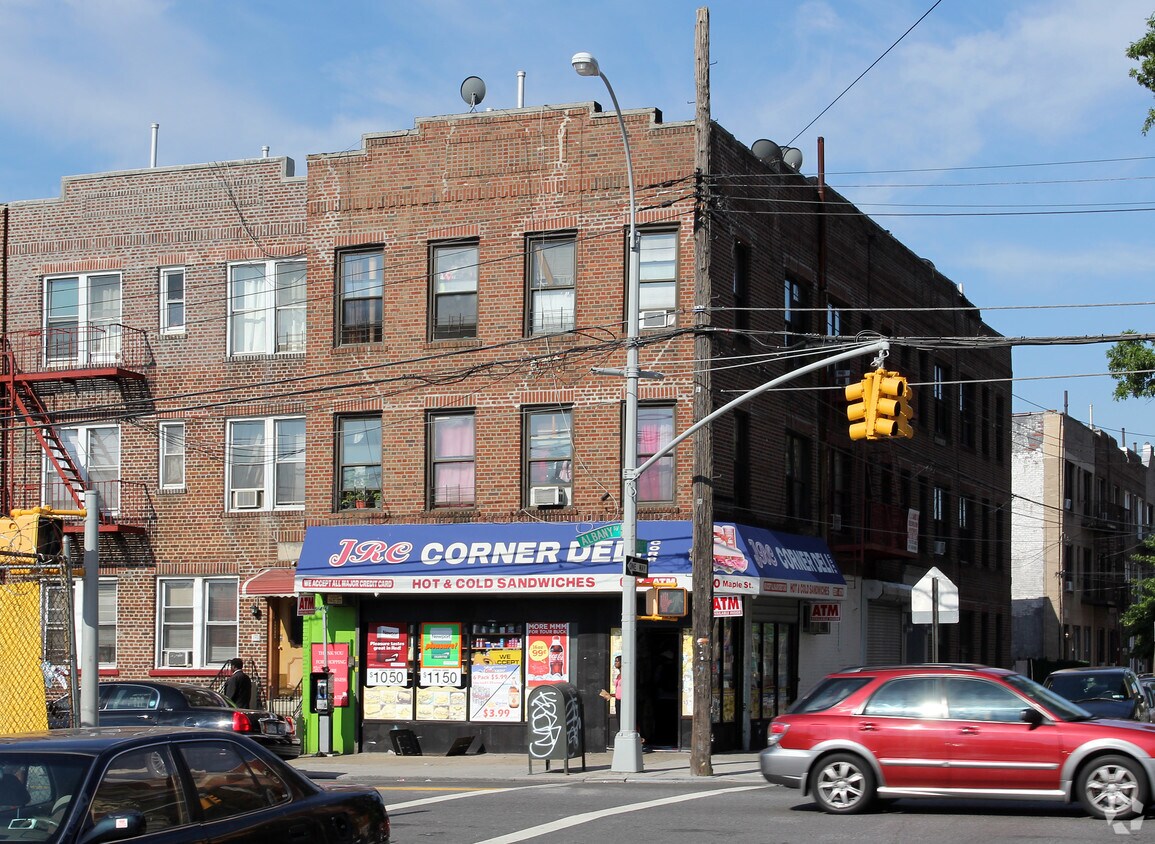 Primary Photo - 620 Albany Ave