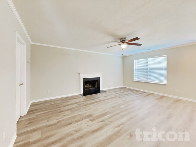 Building Photo - 19 Willow Bend Dr