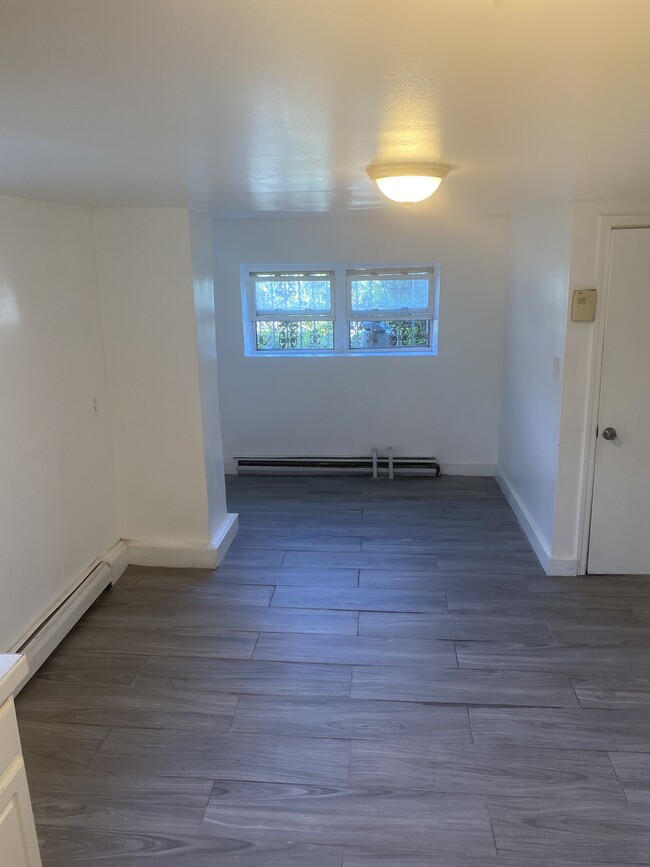 Living Room - 5602 Snyder Ave