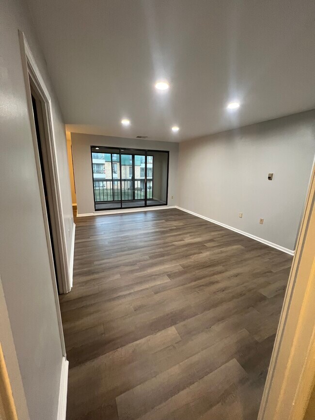 Living Room - 1028 Brinker Dr