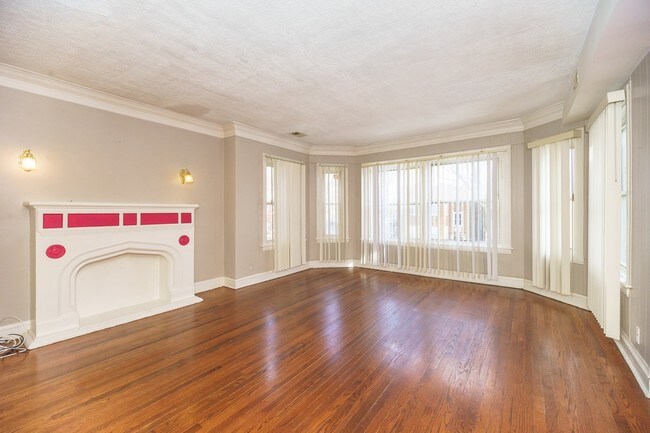 Foto del edificio - 8226 S Marshfield Ave