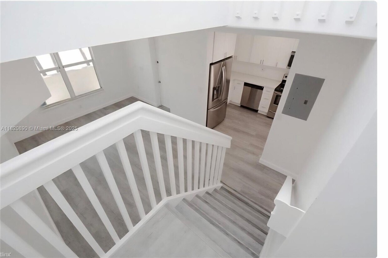 Building Photo - 8635 SW 152nd Ave
