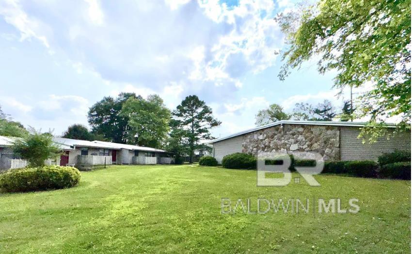 Foto principal - 1101 W Laurel Ave