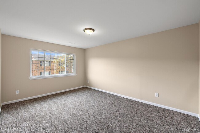 Foto del edificio - 25340 Shiawassee Cir