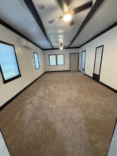 Foto del edificio - 904 SW G Ave