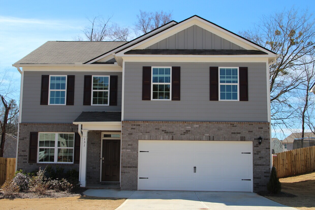 Primary Photo - 131 Walnut Grove Way