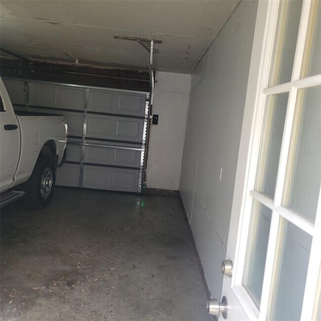 Foto del edificio - 3108 Oakmont Dr