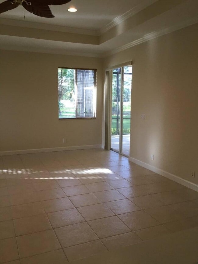Building Photo - 10101 Wild Quail Dr