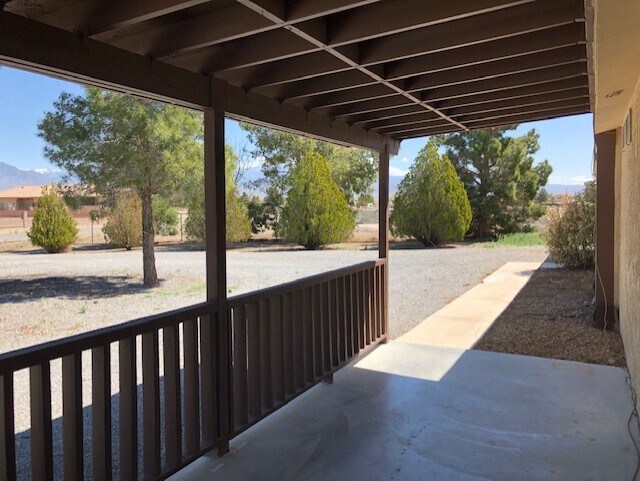 Building Photo - 1501 Lost Creek Dr