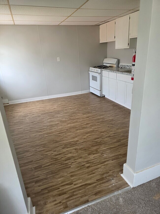 Foto del edificio - 1665 Pagel Ave