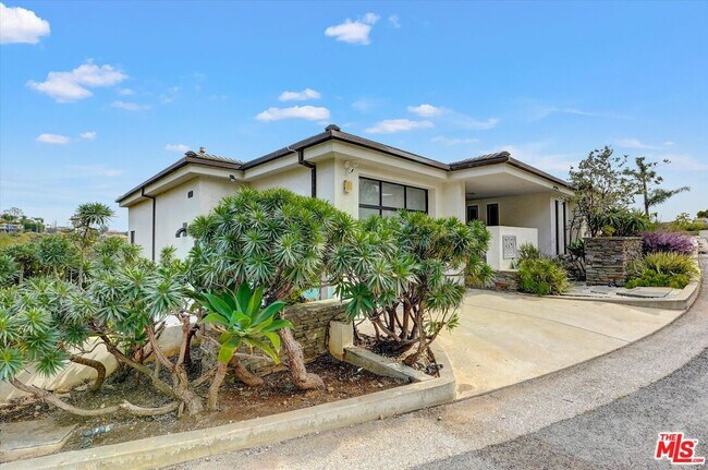 Foto del edificio - 3850 Rambla Orienta