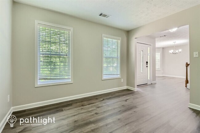 Building Photo - 135 Woodson Ct