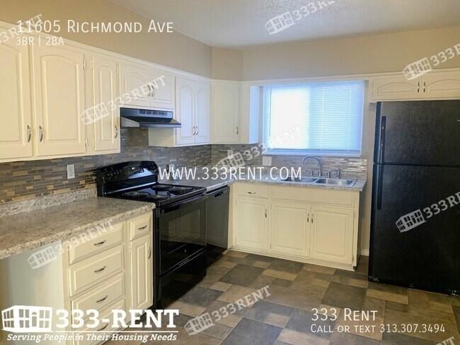 Foto del edificio - 11605 Richmond Ave