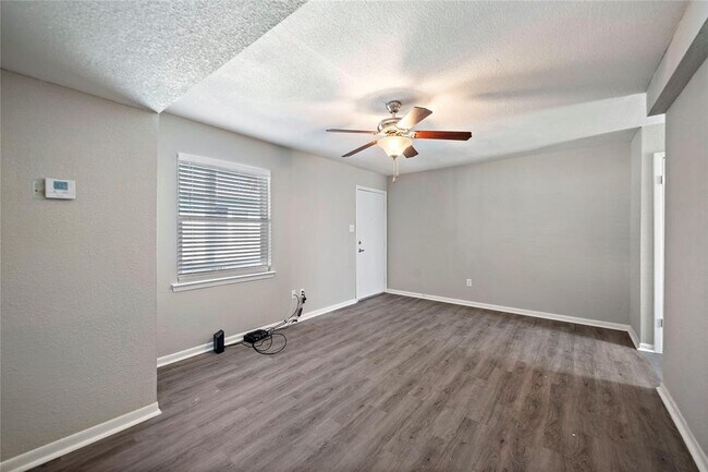 Foto del edificio - 2502 Avenue L