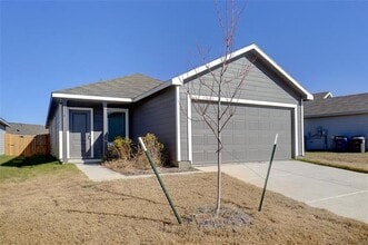 Building Photo - 316 Thresher Ln