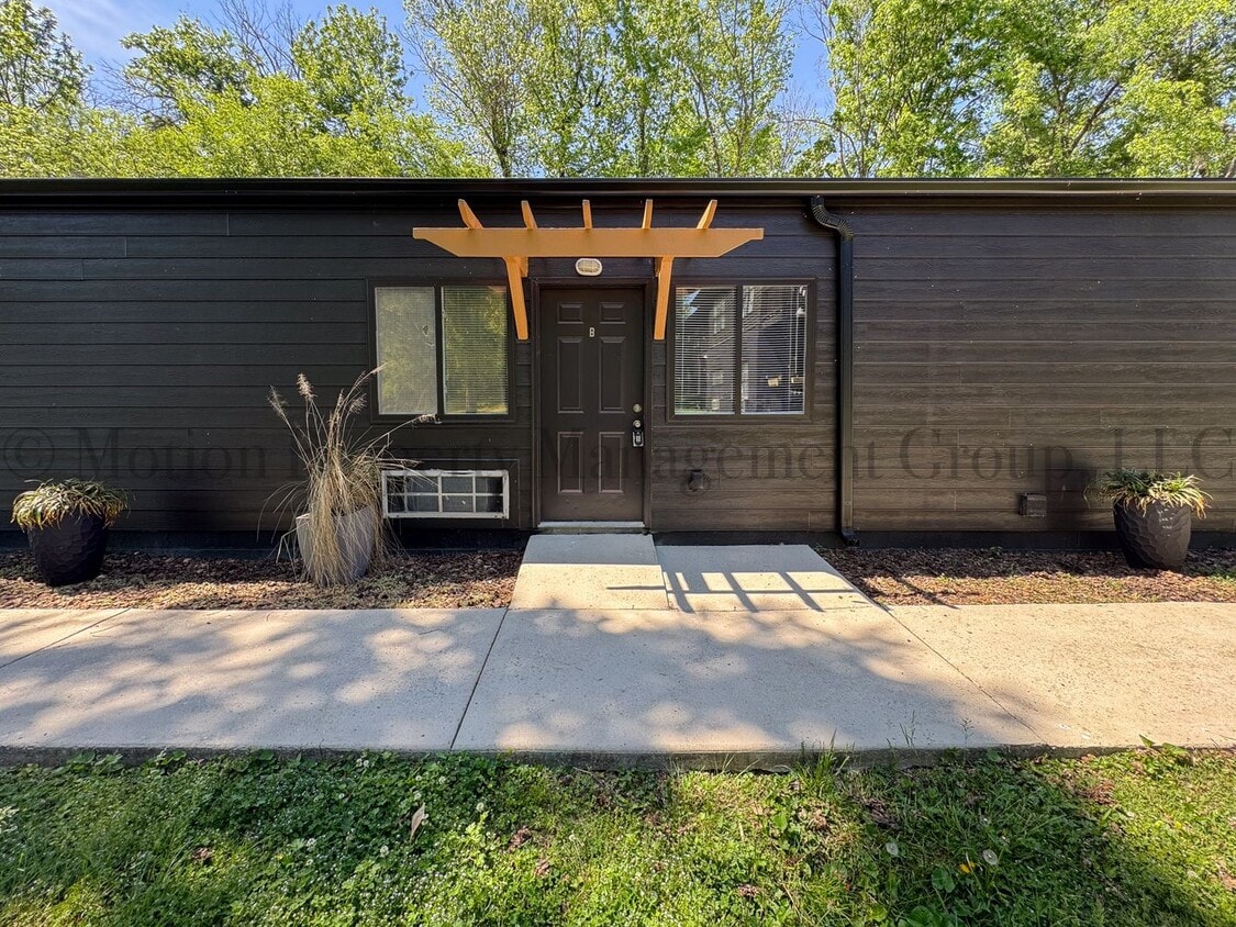 Photo - 6916 Northside Drive