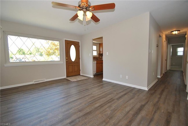 Building Photo - 7756 Fern Dr