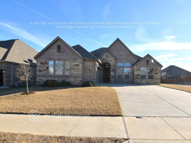 Building Photo - 15041 Belclaire Ave