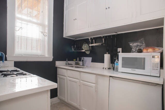 Foto del edificio - 639 W Deming Pl