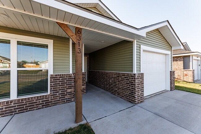 Building Photo - Beautiful New Construction Near New Frenship Schools!