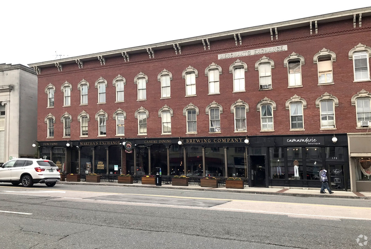 Primary Photo - 177 Main St