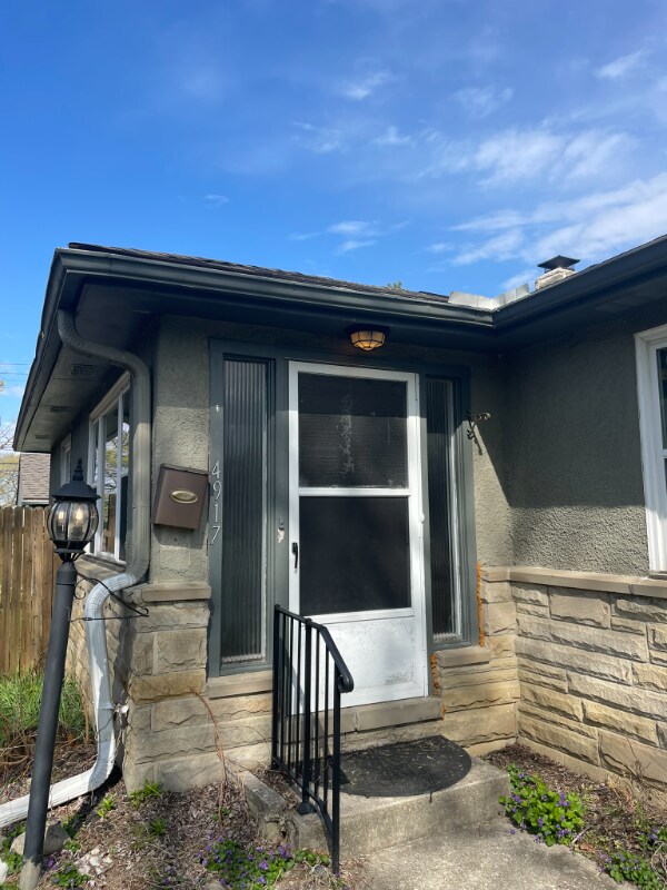 Building Photo - 4917 Fuller Dr