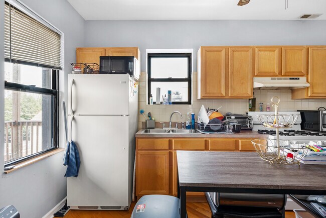 Foto del edificio - 1152 W Taylor St