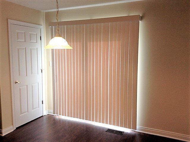 Foto del edificio - 1207 Meadowood Dr