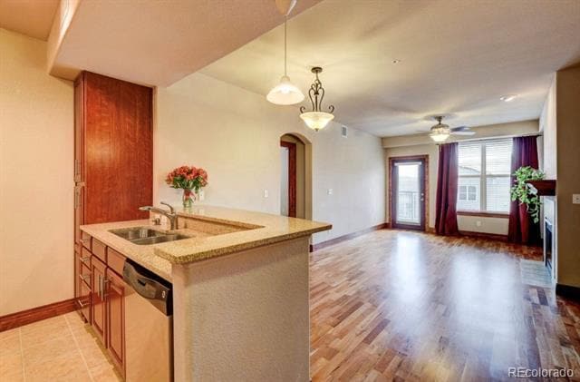 Building Photo - 9079 E Panorama Cir