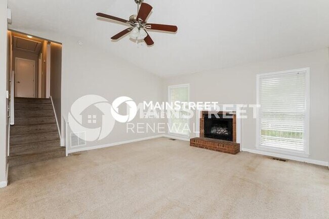 Foto del edificio - 3 Bedroom Pet-Friendly Home in Snellville, GA with Main Street Renewal