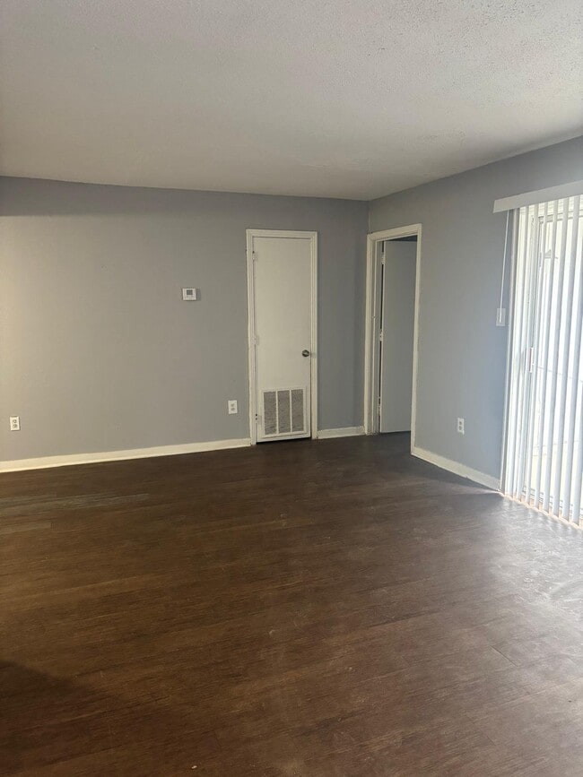 Photo - 225 W McDowell Rd Apartment