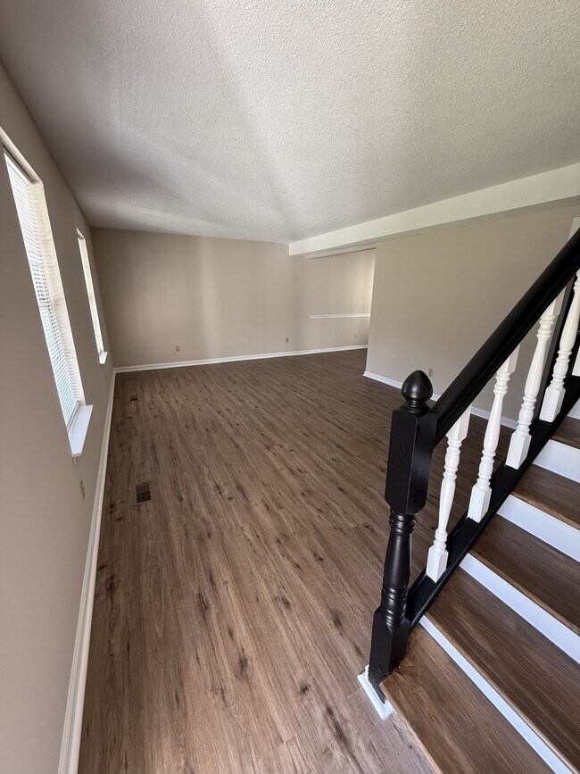 Foto del edificio - 8611 Leatherwood Trl