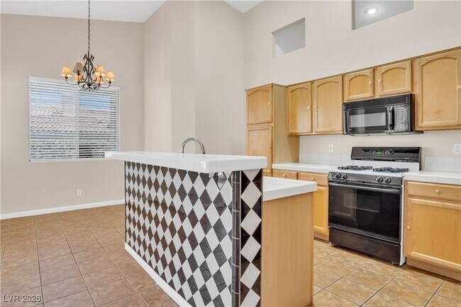 Foto del edificio - 8940 Emery Lake St