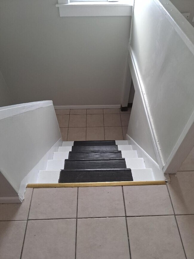 Foto del edificio - 1337 E 84th St