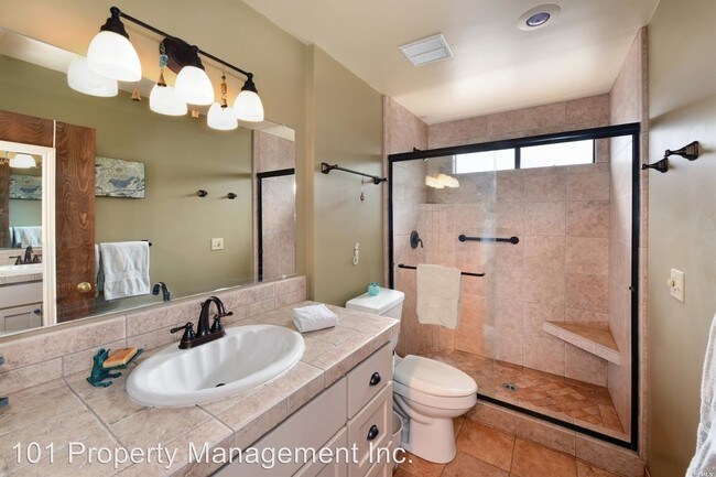 Foto del edificio - 4 br, 2 bath House - 380 Jefferson Lane