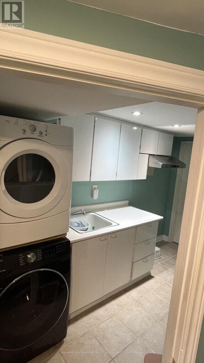 Building Photo - 168 Sail Crescent