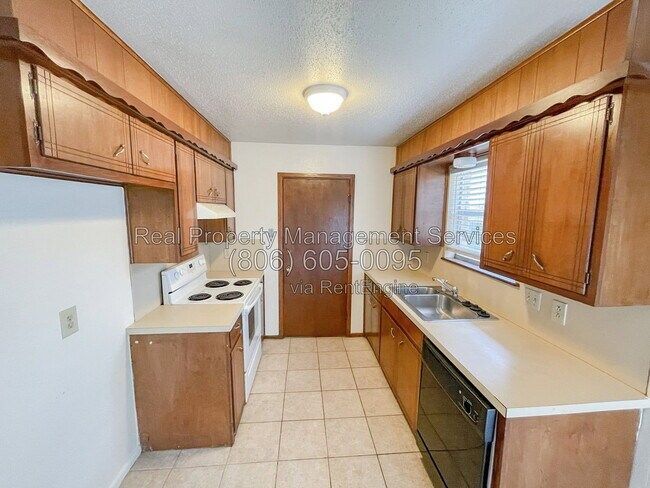 Foto del edificio - 3406 70th Dr