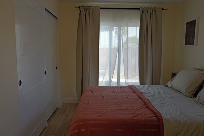 Building Photo - 5106 Cimarron St