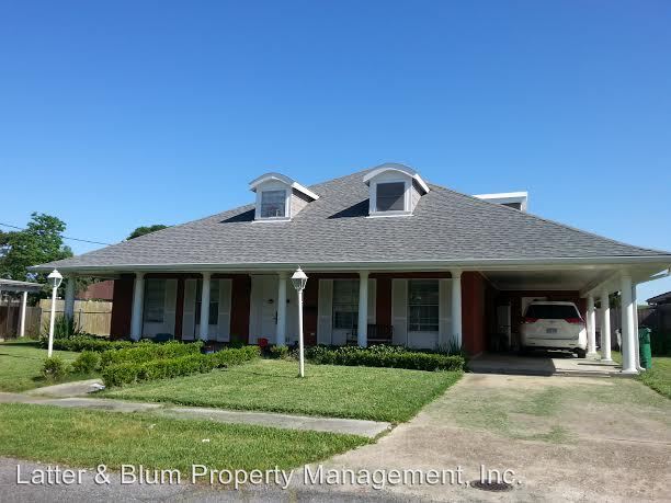 Primary Photo - 5 br, 3.5 bath House - 1701 Live Oak St.