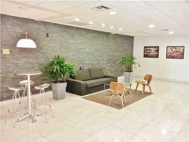 Foto del edificio - 1035 West Ave