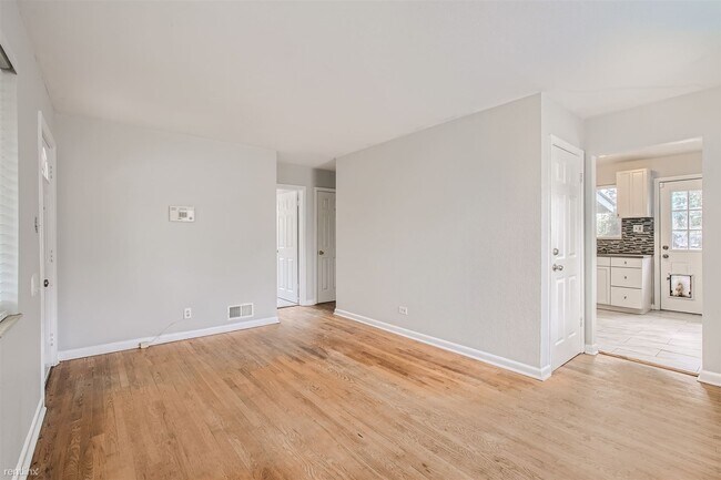 Building Photo - 4 br, 2 bath House - 1310 Xavier Street