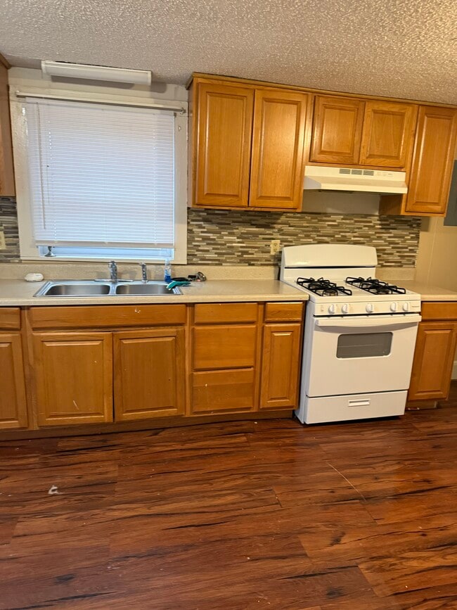 Building Photo - 5593 NC 48